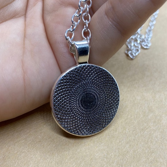 Sigil of Baphomet circular pendant silver necklace - Picture 5 of 7